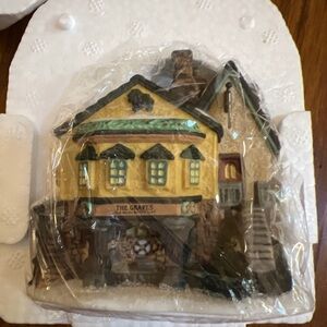Department 56 The Grapes Inn 1996 Charles Dickens Heritage Ornament New